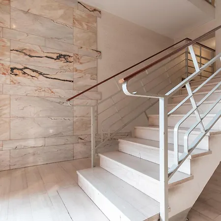 Trilocale Ospedale Civile 7 _ F&l דירה *