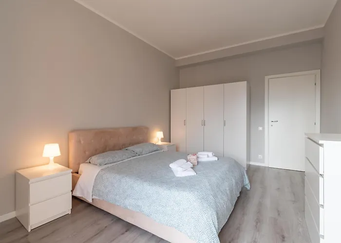 公寓 Trilocale Ospedale Civile 7 _ F&l *