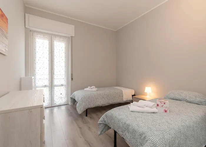 Trilocale Ospedale Civile 7 _ F&l Апартаменти Брешія