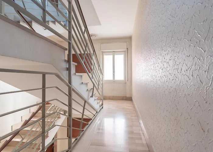 Trilocale Ospedale Civile 7 _ F&l Апартаменти *